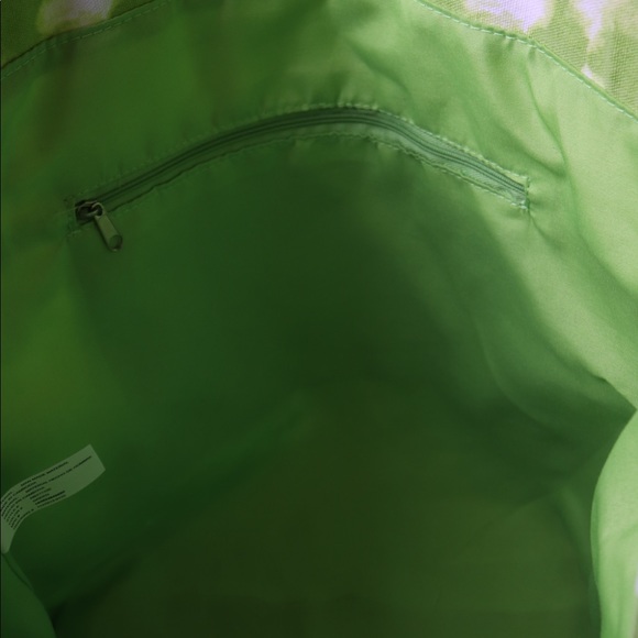 NO BOUNDARIES GREEN/WHITE CANVAS TOTE - Picture 9 of 9